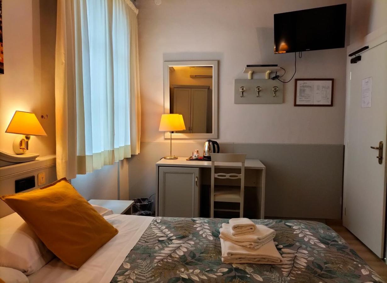 Hotel Camilla Firenze Екстер'єр фото